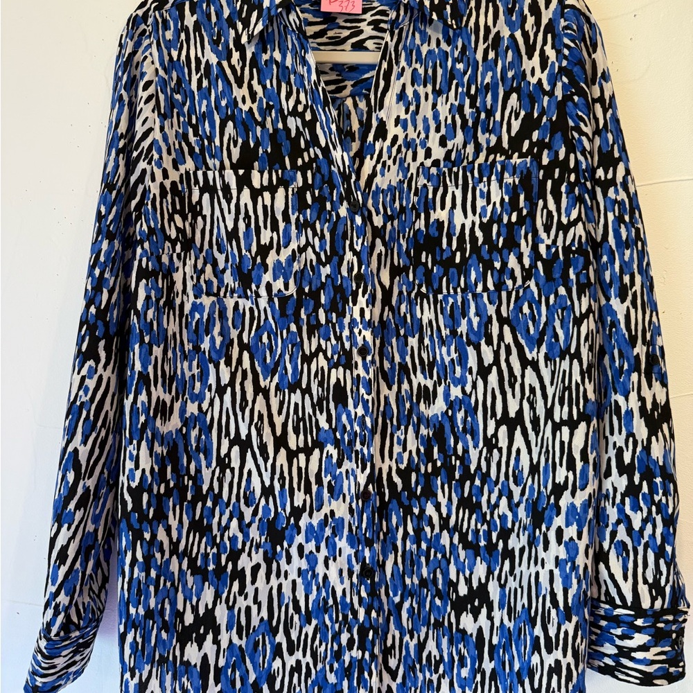 TALBOTS NANTUCKET BUTTON DOWN BLACK BLUE WHITE GRAPHIC LONG SLEEVED BLOUSE SZ L
